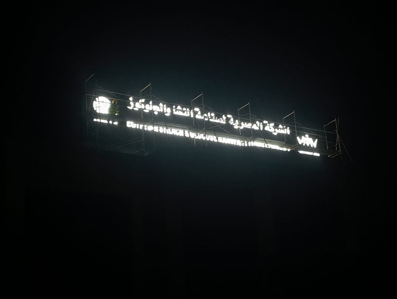 نموذج عمل 42